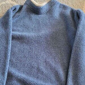 Womens Size XL Warm pullover shirt
